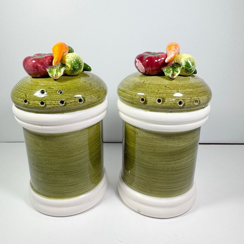 Vintage Salt and Pepper Shakers Garden Vegetable Harvest 5.5"